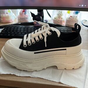 Alexander McQueen tread slick EU 37 US 7 bought from Farfetch.